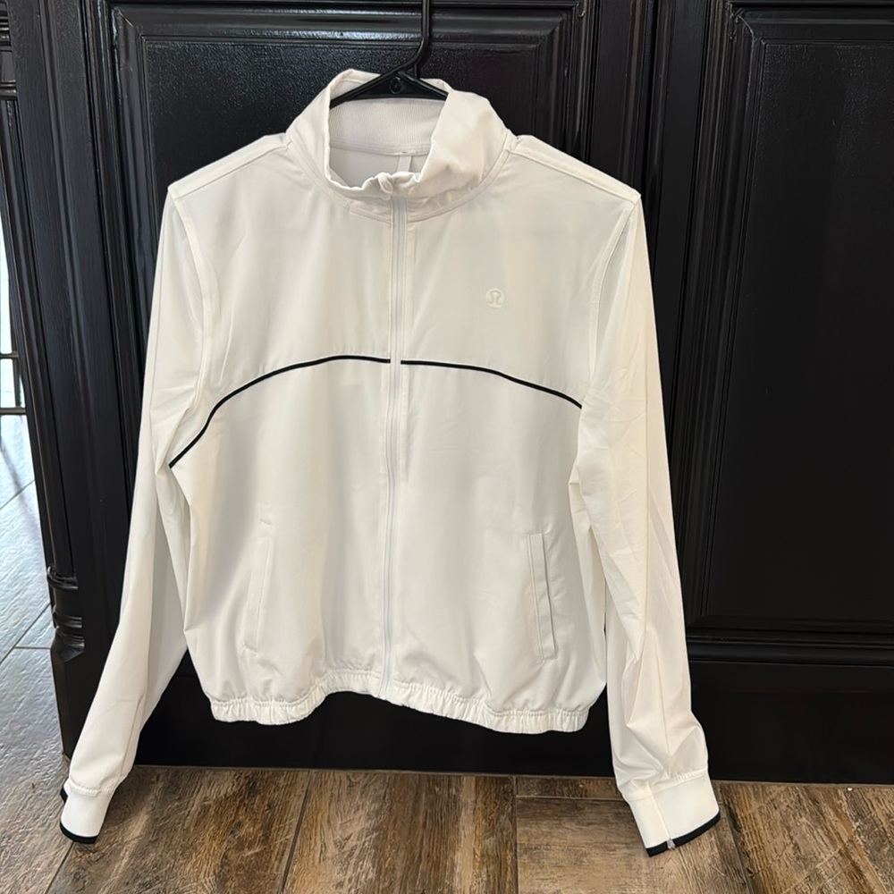 Lululemon super lightweight jacket, white with black piping, size 8